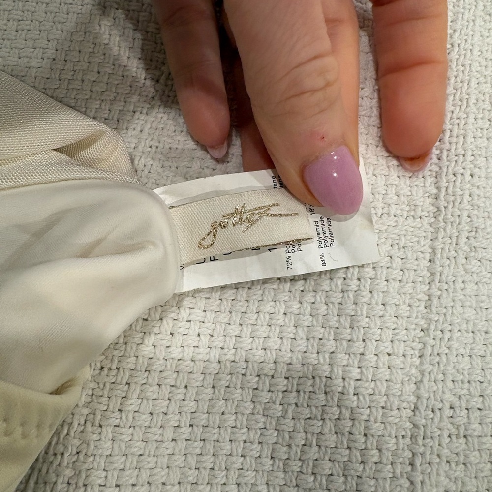 Gottex Cream One Piece Swimsuit - Picture 4 of 5
